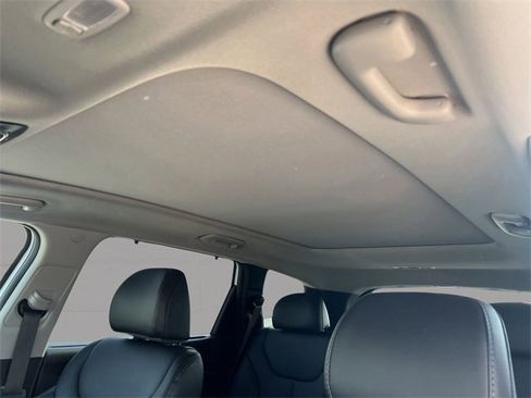 Used 2023 Hyundai Santa Fe SEL w/ Premium Package image 13