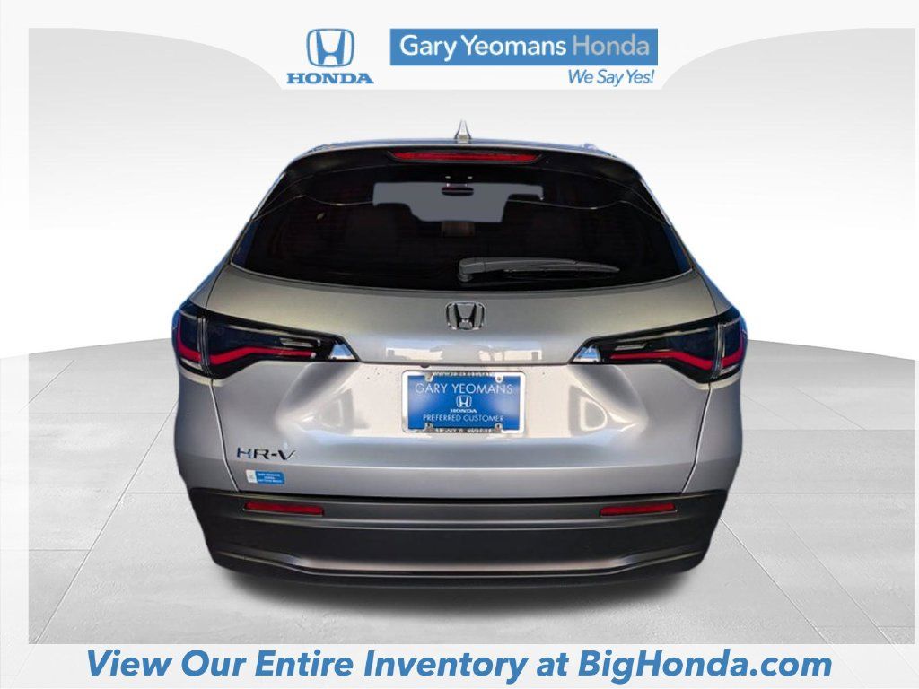 Used 2024 Honda HR-V LX image 8