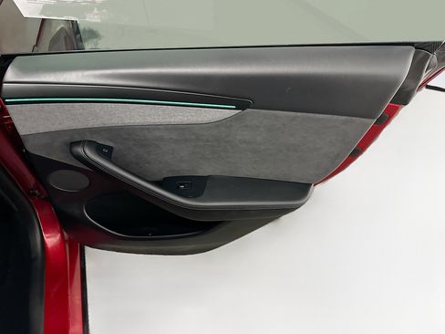 Used 2026 Tesla Model Y Long Range AWD/4WD image 30