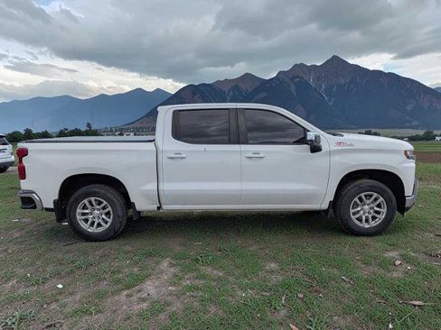 Used 2020 Chevrolet Silverado 1500 LT w/ Convenience Package AWD/4WD image 7