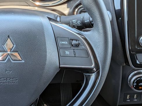 Used 2025 Mitsubishi Outlander Sport SE AWD/4WD image 18