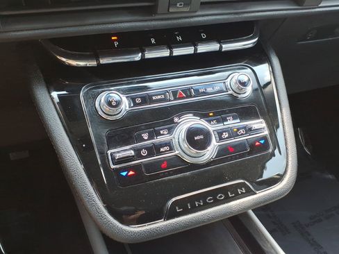 Certified 2022 Lincoln Corsair FWD image 19