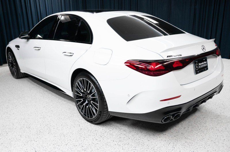 New 2027 Mercedes-Benz E 53 AMG e 4MATIC Sedan image 7