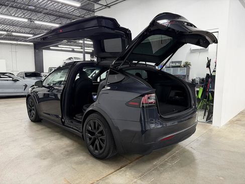 Used 2024 Tesla Model X AWD/4WD image 17