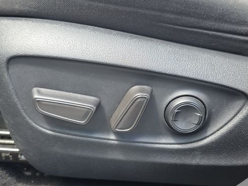 Used 2024 Toyota RAV4 XLE FWD image 24