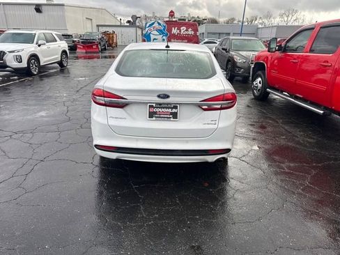 Used 2018 Ford Fusion SE image 5