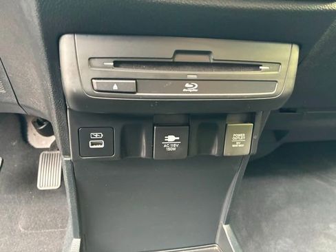 Used 2023 Honda Odyssey Elite image 26