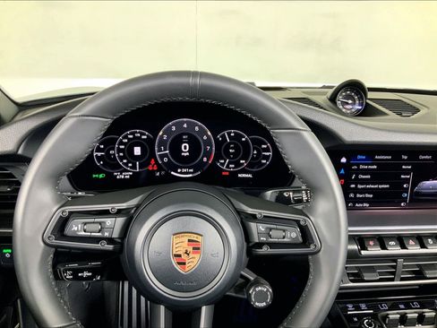 Used 2026 Porsche 911 Carrera T RWD image 11