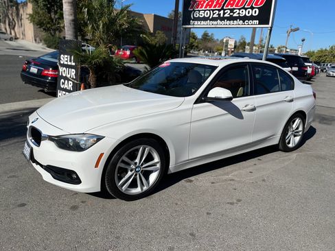 Used 2017 BMW 320i Sedan image 3