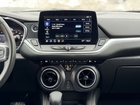 Certified 2024 Chevrolet Blazer LT w/ Convenience Package image 22