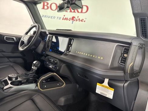 New 2025 Ford Bronco Badlands image 21