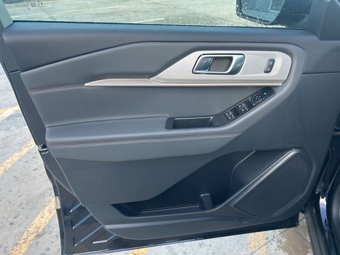 New 2026 Ford Explorer Active image 21