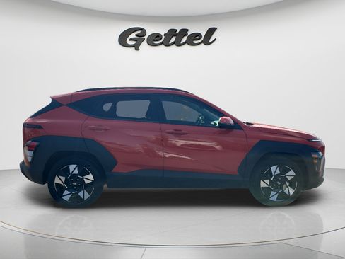 Used 2025 Hyundai Kona SEL FWD image 4