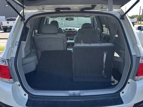 Used 2013 Toyota Highlander Limited AWD/4WD image 8