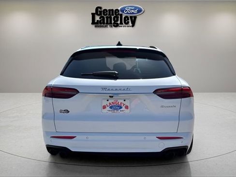 Used 2023 Maserati Grecale Modena AWD/4WD image 21