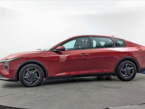 Used 2025 Kia K4 FWD image 3