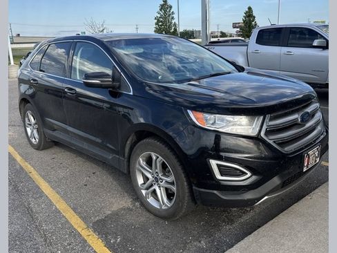 Used 2018 Ford Edge Titanium w/ Equipment Group 301A FWD image 1
