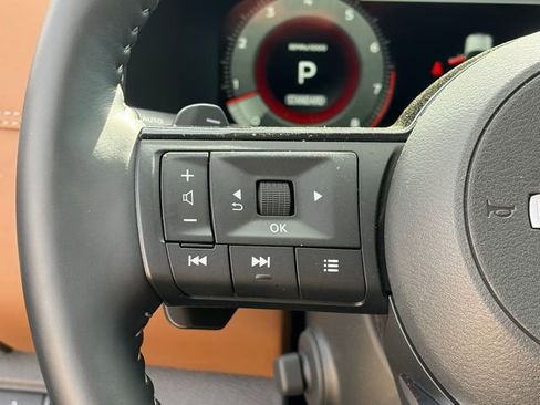 Used 2025 Nissan Pathfinder Platinum w/ Cargo Package image 19