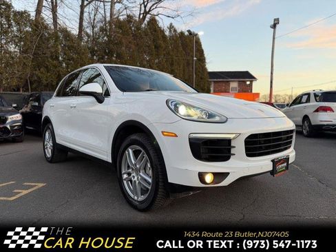 Used 2017 Porsche Cayenne S image 5