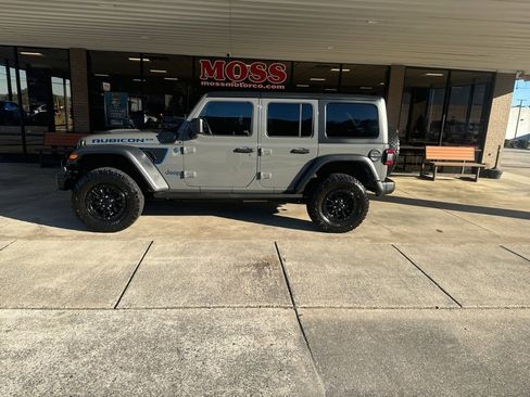Used 2023 Jeep Wrangler Unlimited Rubicon 4xe image 8