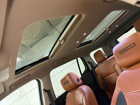 Used 2019 GMC Acadia SLT image 20