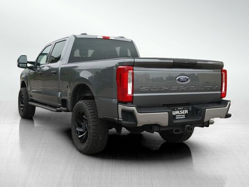 Used 2024 Ford F250 XLT AWD/4WD image 3