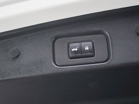 Used 2023 Nissan Pathfinder SL w/ SL Premium Package AWD/4WD image 20