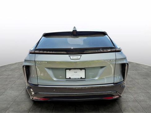 Certified 2024 Cadillac Lyriq Luxury AWD/4WD image 4
