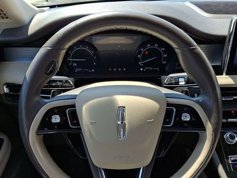 Used 2021 Lincoln Corsair FWD w/ Premium Package image 19
