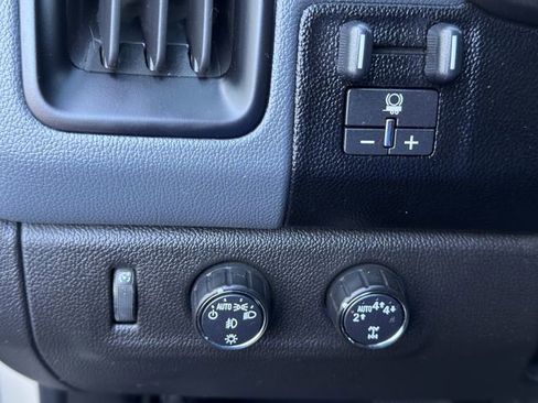 Used 2021 Chevrolet Colorado Z71 w/ Safety Package image 22