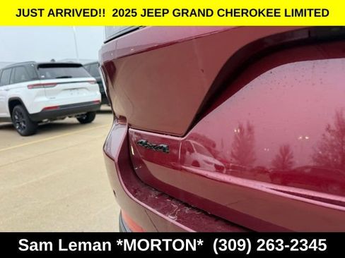 New 2025 Jeep Grand Cherokee Limited image 9
