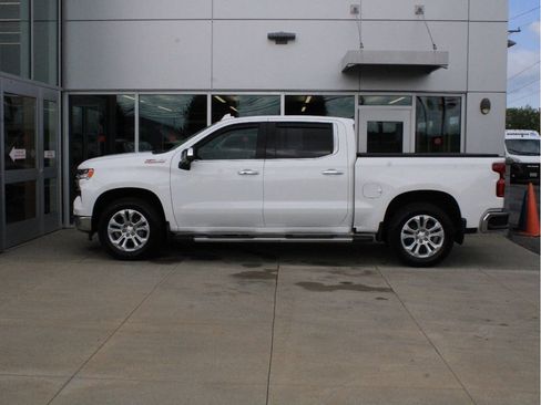 Used 2022 Chevrolet Silverado 1500 LTZ w/ LTZ Premium Package AWD/4WD image 5