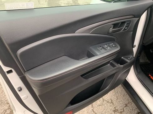 Used 2023 Honda Passport TrailSport image 24