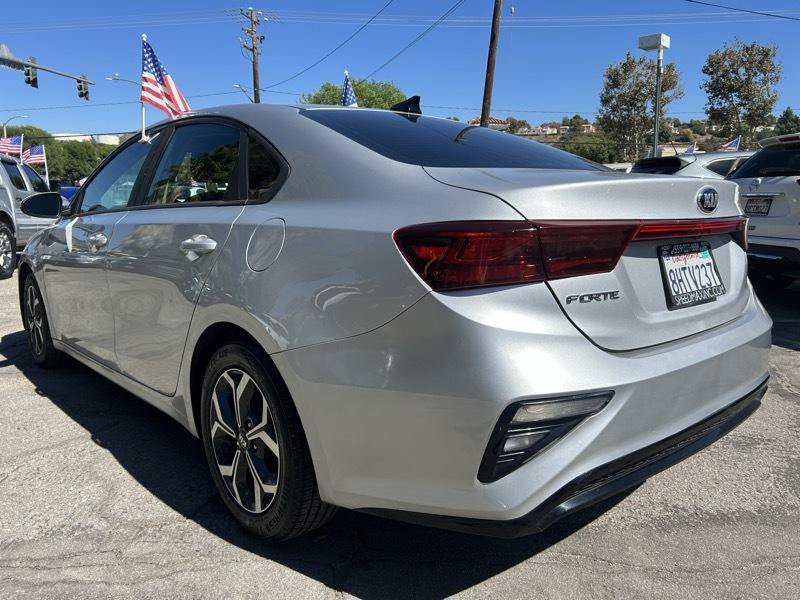 Used 2019 Kia Forte LXS FWD image 5