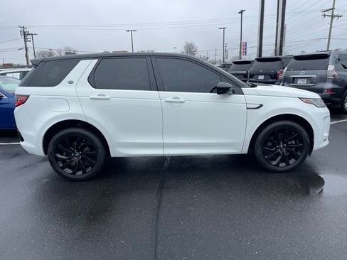 Used 2023 Land Rover Discovery Sport SE R-Dynamic image 8