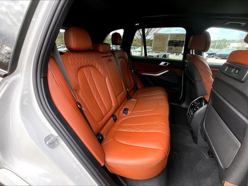 Used 2023 BMW X5 xDrive40i w/ M Sport Package image 20