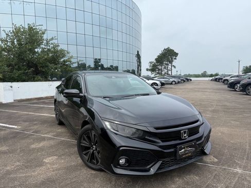 Used 2019 Honda Civic EX image 2