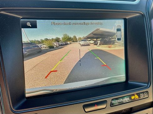 Used 2016 Ford Explorer XLT w/ Equipment Group 202A AWD/4WD image 23