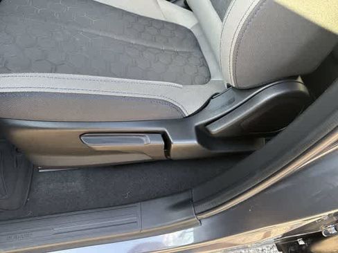 Used 2025 Subaru Forester AWD/4WD image 16