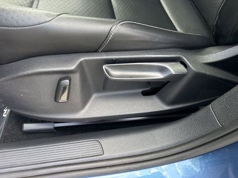 Used 2017 Volkswagen Golf Wolfsburg Edition FWD image 12