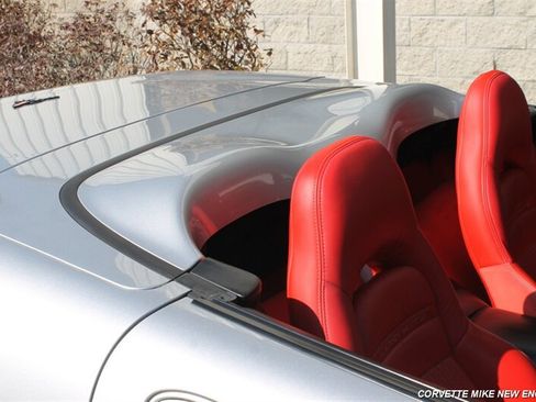 Used 2001 Chevrolet Corvette Coupe w/ Preferred Equipment Group2 RWD image 30