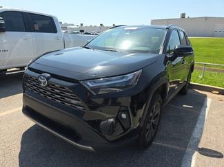 Used 2022 Toyota RAV4 Limited AWD/4WD video 1