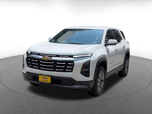 Used 2025 Chevrolet Equinox LT FWD image 5