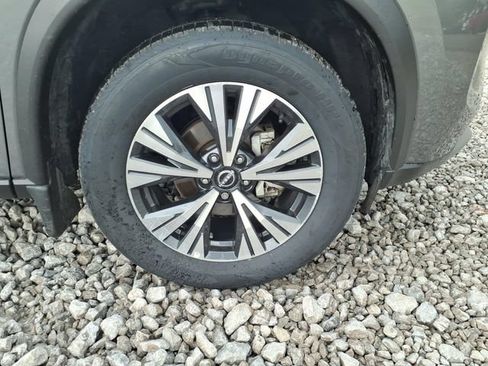 Certified 2023 Nissan Rogue SV w/ SV Premium B Package AWD/4WD image 54