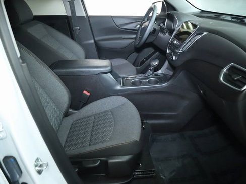 Used 2024 Chevrolet Equinox LT FWD image 33