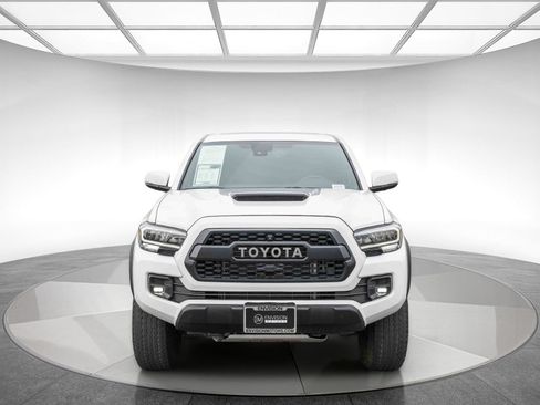 Used 2023 Toyota Tacoma TRD Pro AWD/4WD image 6
