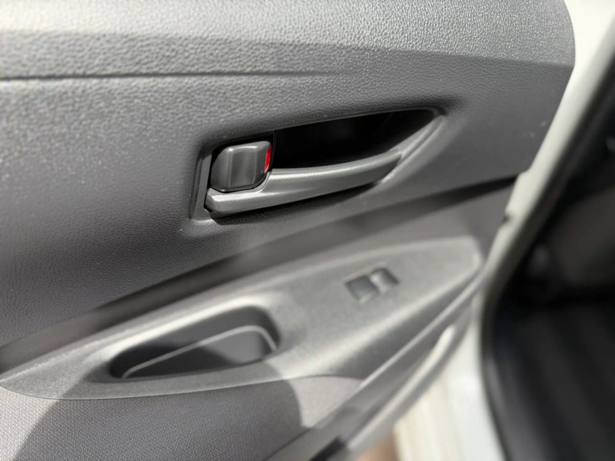 Used 2024 Toyota Corolla LE FWD image 39