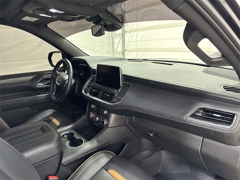 Used 2024 GMC Yukon AT4 w/ Technology Package image 30