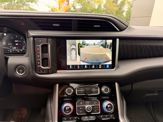 Used 2023 GMC Yukon Denali AWD/4WD image 21