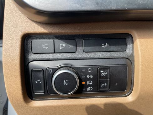Used 2023 Ford F250 Lariat w/ Tremor Off-Road Package AWD/4WD image 22